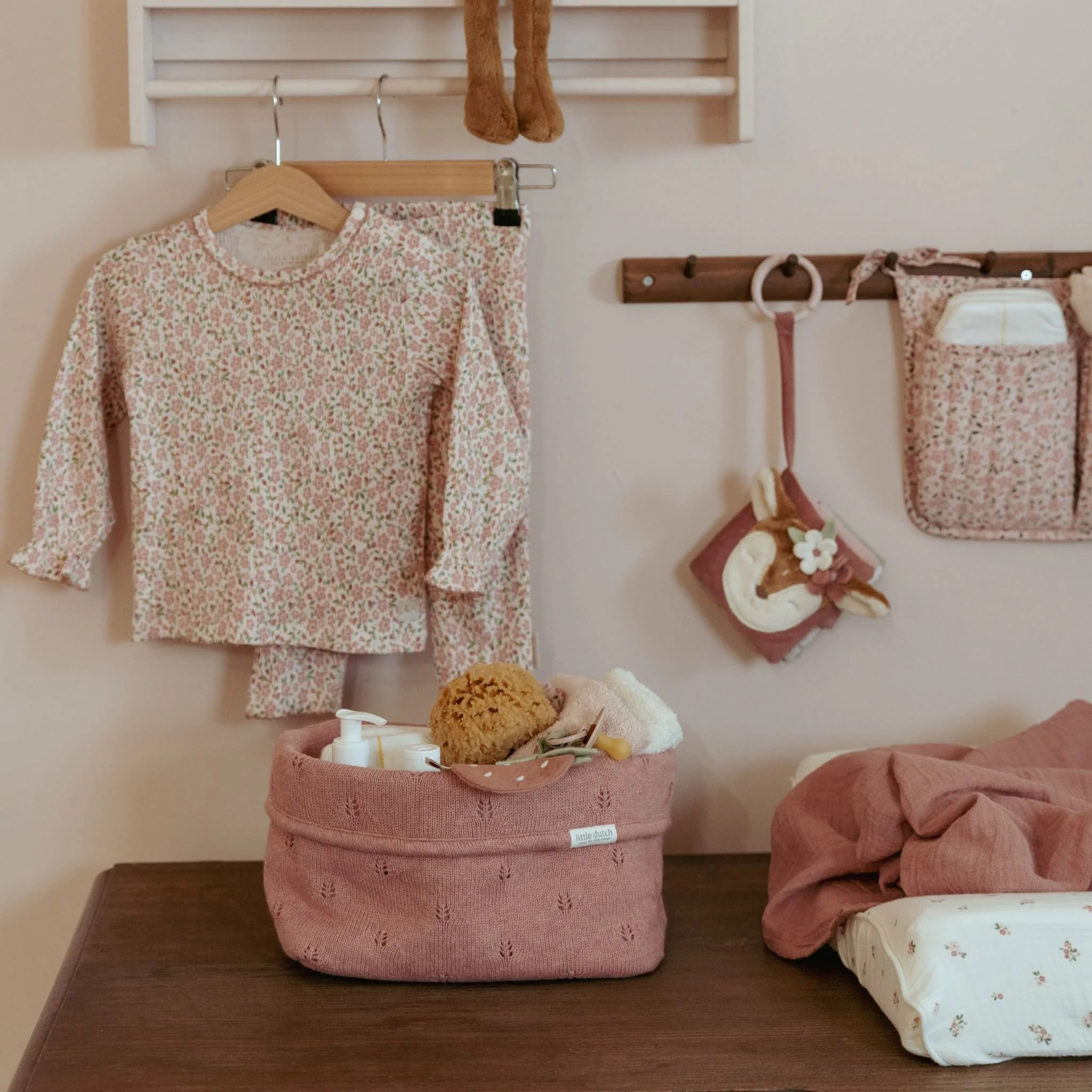 Commodemandje groot - Essentials – Image 4